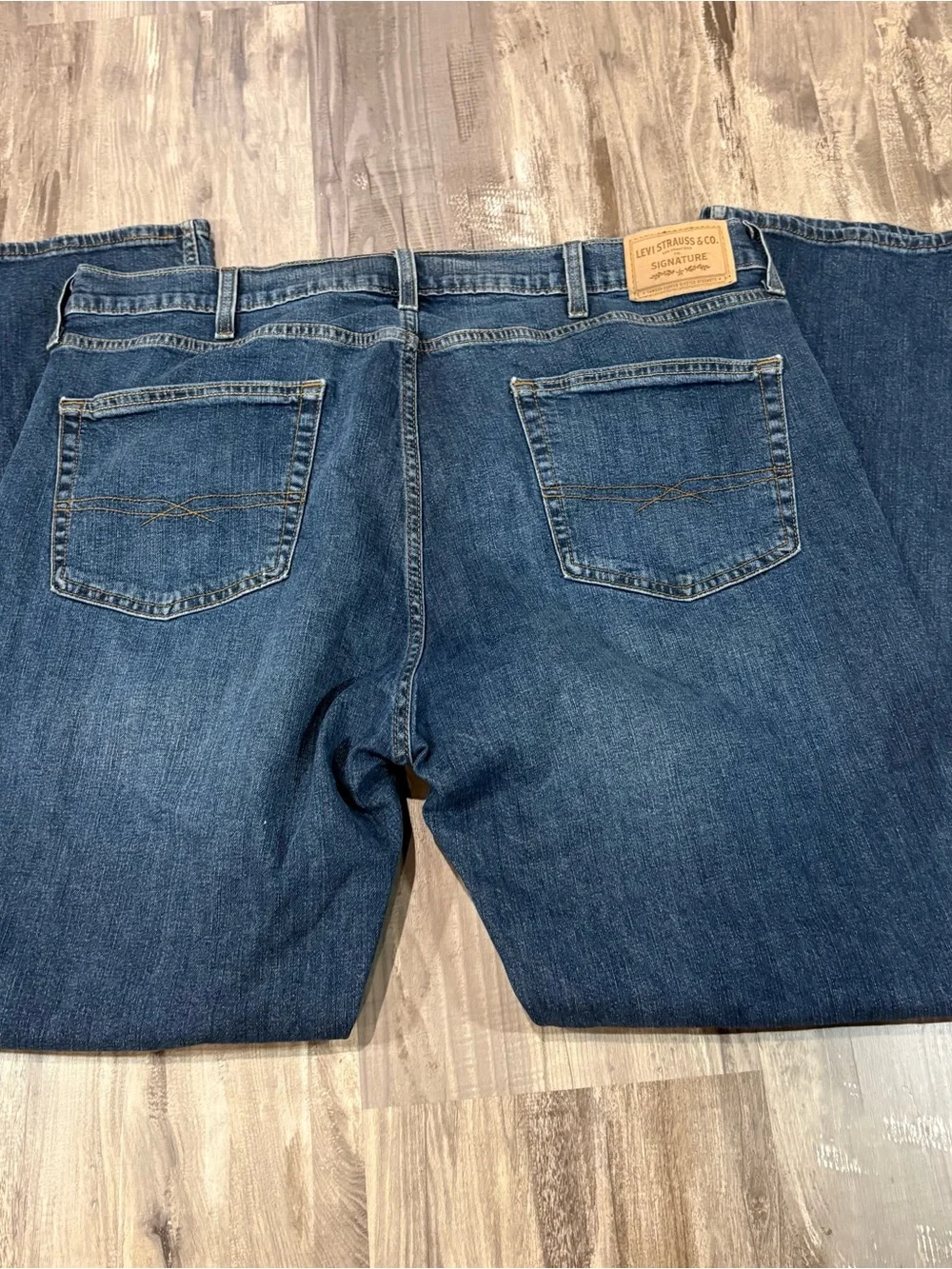 Levis Strauss Signature Mens Dark Denim Blue Jeans 38X32 Straight Leg